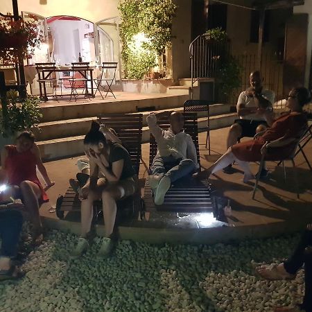 B&B44 Amelia Εξωτερικό φωτογραφία